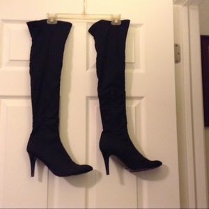 Women's black boots